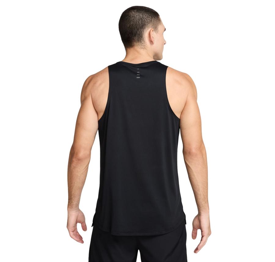 Nike Stride Erkek T-Shirt Nike Stride Erkek T-Shirt