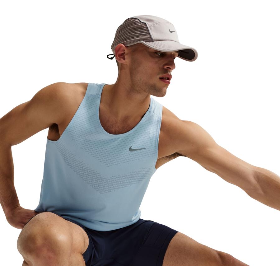 Nike Stride Erkek T-Shirt Nike Stride Erkek T-Shirt