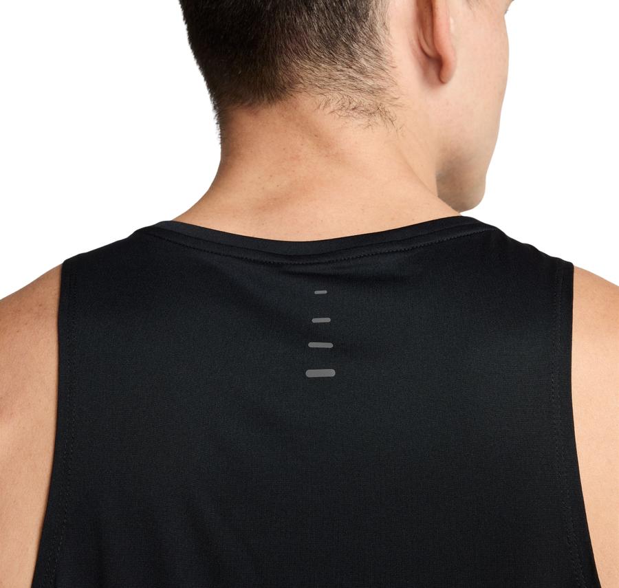 Nike Stride Erkek T-Shirt Nike Stride Erkek T-Shirt