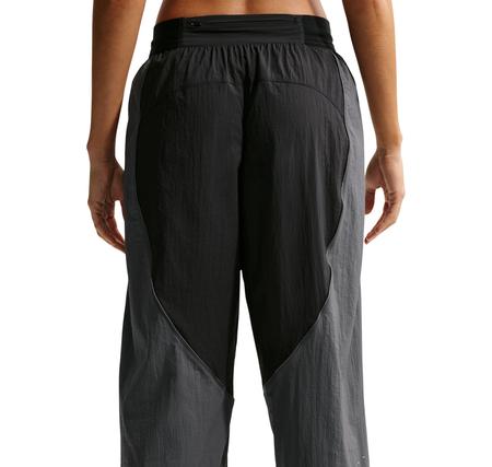 Nike Swift Kadın Eşofman Altı Siyah