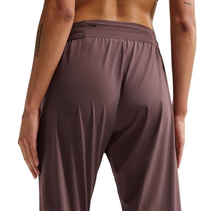 Nike Swift Kadın Eşofman Altı Nike Swift Kadın Eşofman Altı