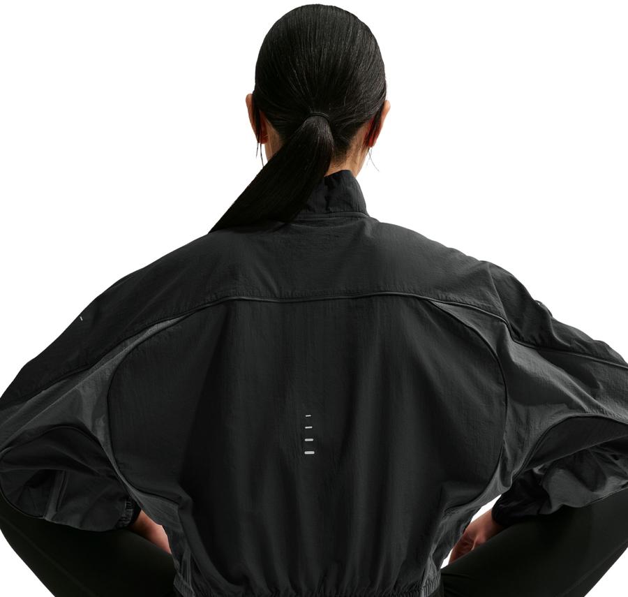 Nike Swift Kadın Yağmurluk-Rüzgarlık Siyah Nike Swift Kadın Yağmurluk-Rüzgarlık Siyah