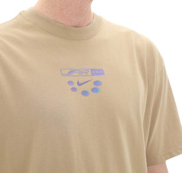 Nike U Nsw Tee M90 Oc Aırmax Day 2 Erkek T-Shirt Sütlü Kahve Nike U Nsw Tee M90 Oc Aırmax Day 2 Erkek T-Shirt Sütlü Kahve