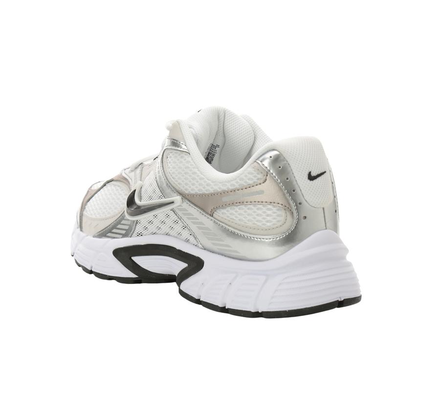 Nike V5 Rnr Erkek Spor Ayakkabı Gri Nike V5 Rnr Erkek Spor Ayakkabı Gri