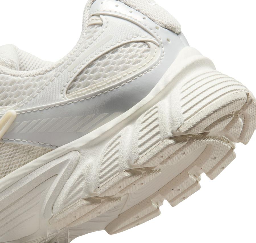 Nike V5 Rnr Kadın Spor Ayakkabı Nike V5 Rnr Kadın Spor Ayakkabı