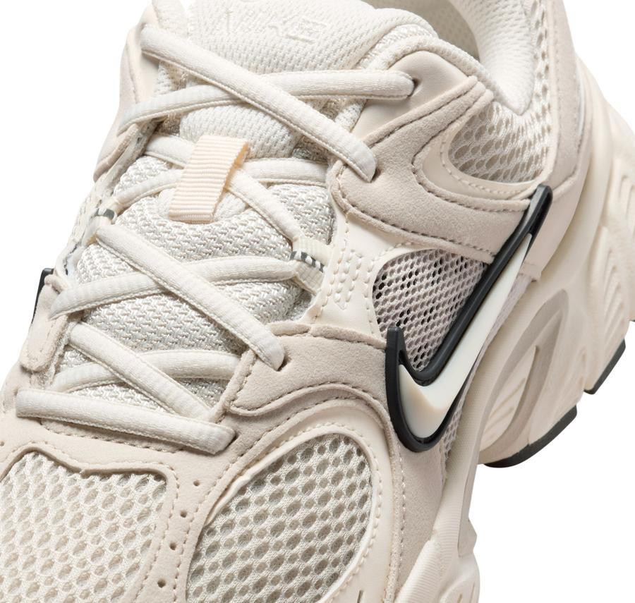 Nike Bej Nike V5 RNR