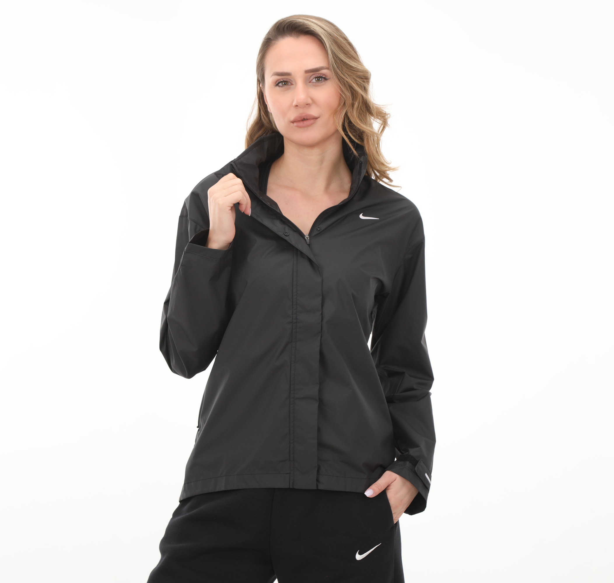 Женская куртка Nike W Nk Fast Repel Yağmurluk-Rüzgarlik