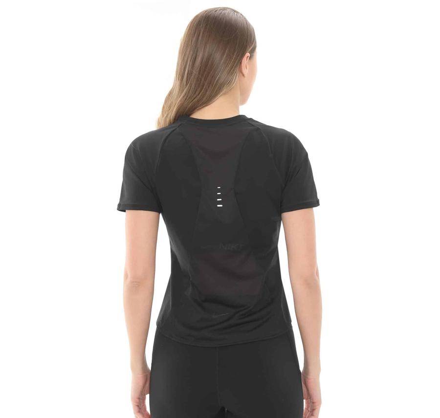 Nike W Nk Swıft Df Ss Top Kadın T-Shirt Siyah Nike W Nk Swıft Df Ss Top Kadın T-Shirt Siyah