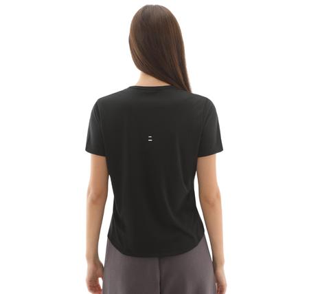 Nike W Nk Tempo Df Ss Top Kadın T-Shirt Siyah Nike W Nk Tempo Df Ss Top Kadın T-Shirt Siyah