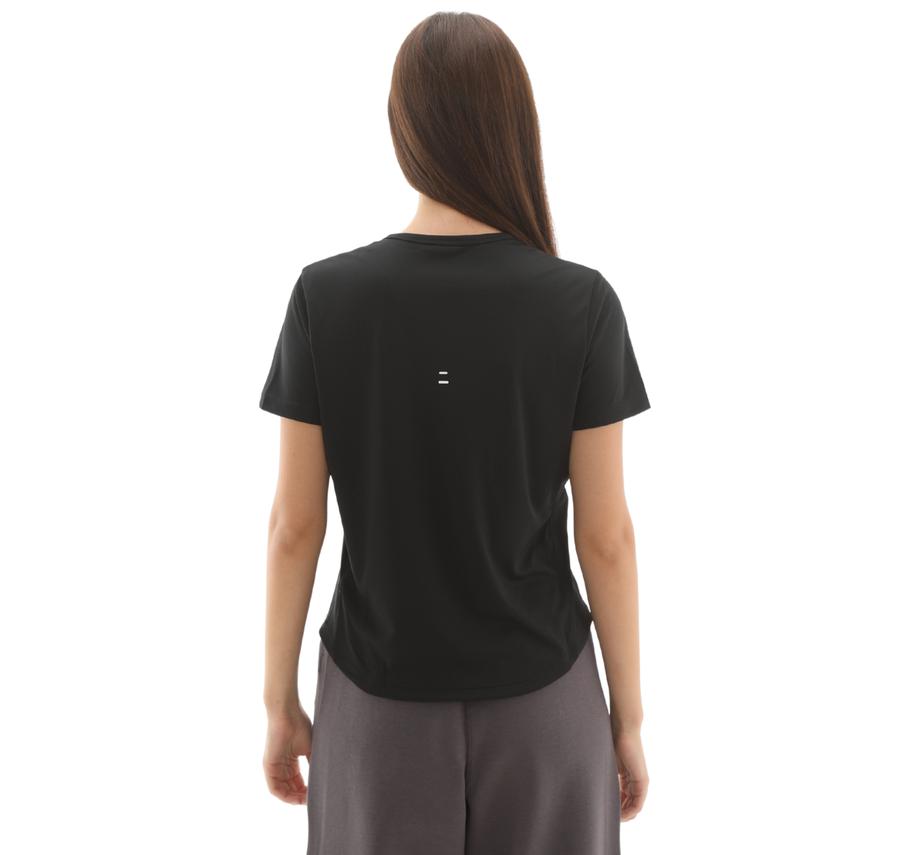 Nike W Nk Tempo Df Ss Top Kadın T-Shirt Siyah Nike W Nk Tempo Df Ss Top Kadın T-Shirt Siyah