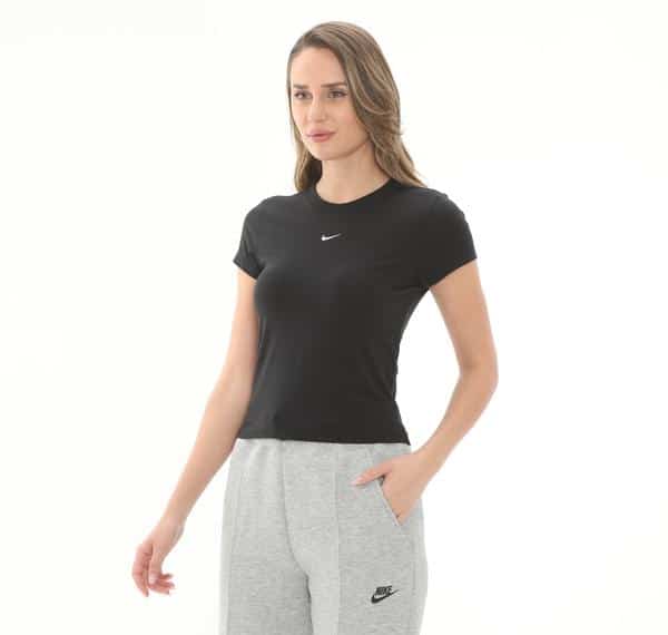 Nike W Nsw Nk Chll Knt Md Crp Kadın T-Shirt Siyah Nike W Nsw Nk Chll Knt Md Crp Kadın T-Shirt Siyah