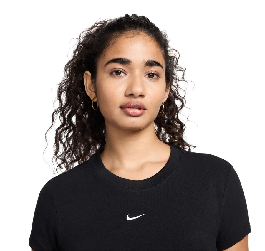 Nike W Nsw Nk Chll Knt Md Crp Kadın T-Shirt Siyah Nike W Nsw Nk Chll Knt Md Crp Kadın T-Shirt Siyah