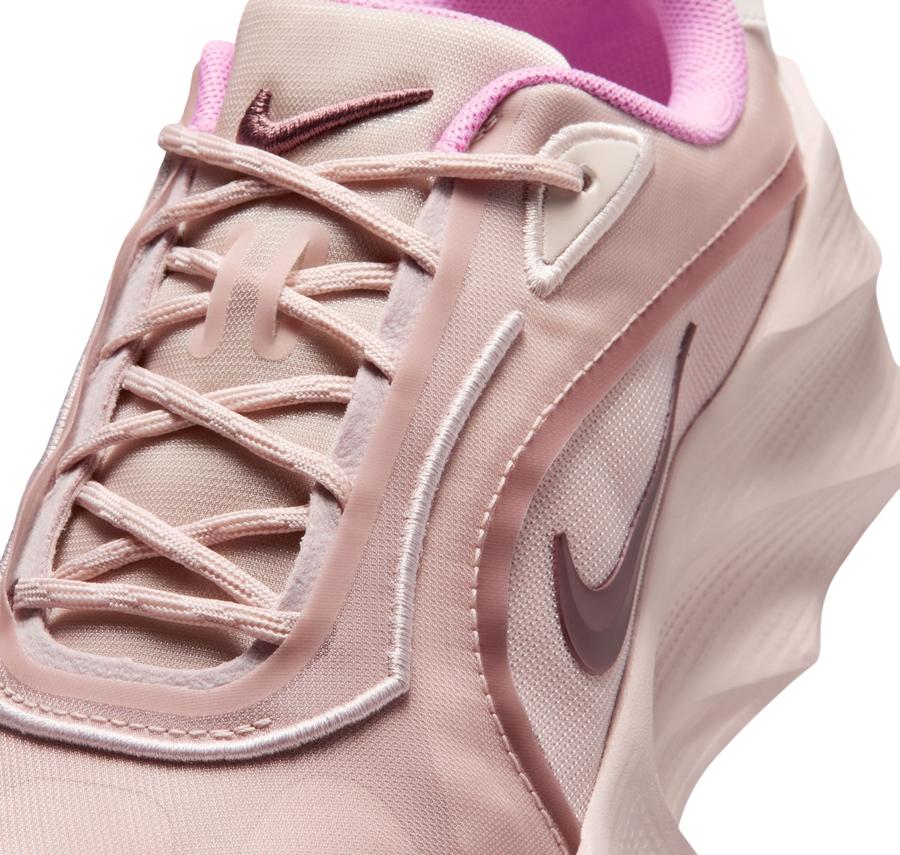 Nike Wmns Aura Edge Kadın Spor Ayakkabı Nike Wmns Aura Edge Kadın Spor Ayakkabı