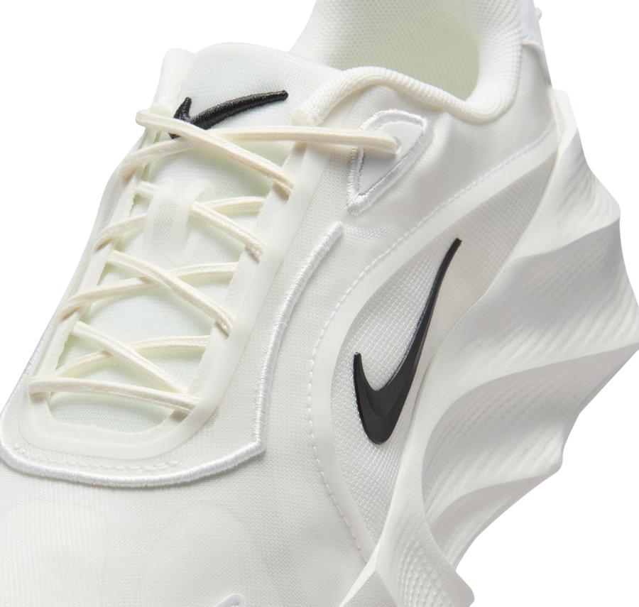 Nike Wmns Aura Edge Kadın Spor Ayakkabı Nike Wmns Aura Edge Kadın Spor Ayakkabı