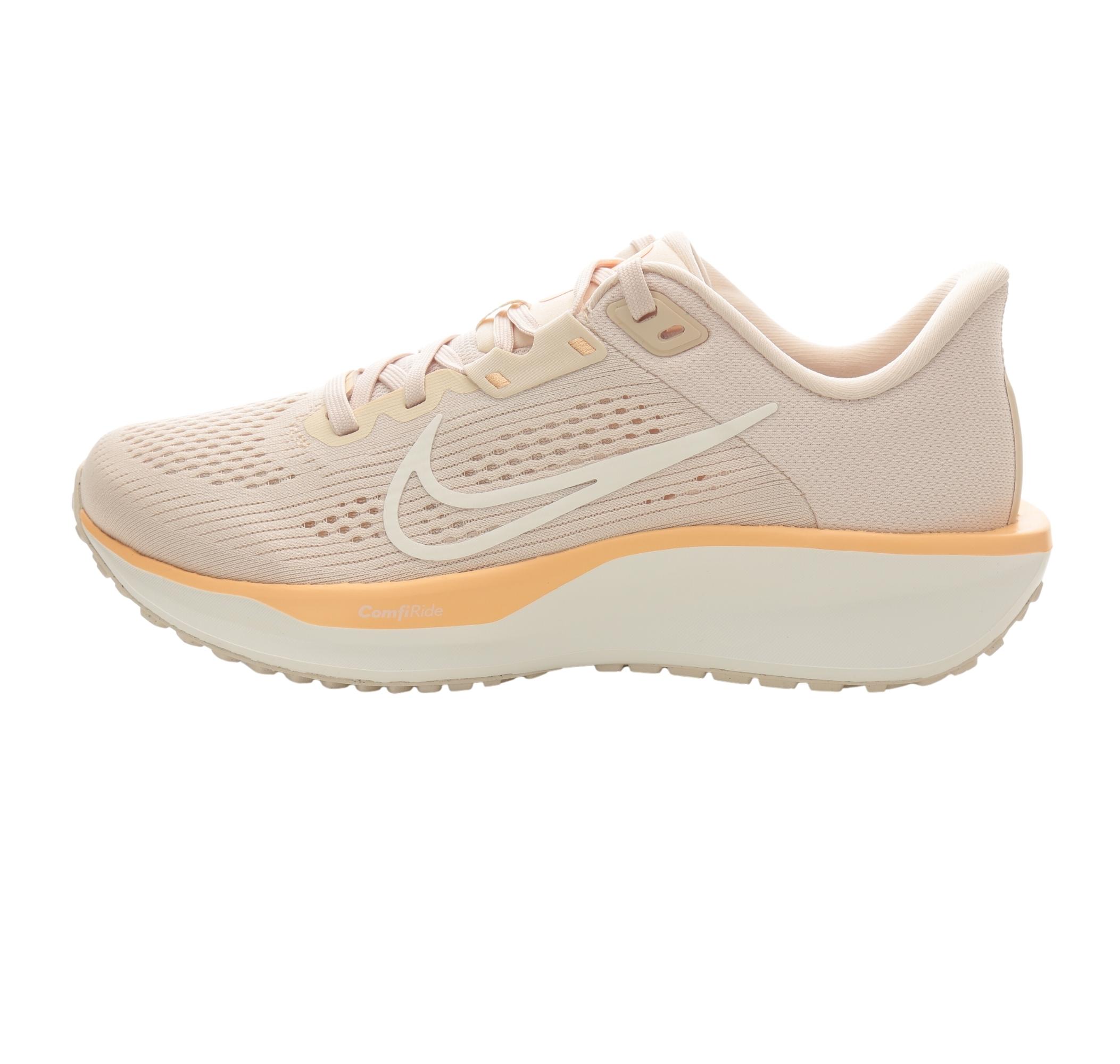 Женские кроссовки Nike Wmns Quest 6 Krem