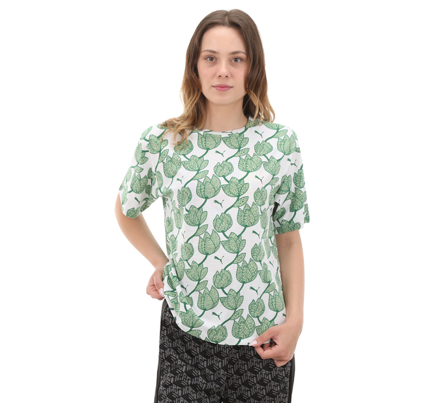 Puma Ess+ Blossom Aop Tee Kadın T-Shirt Yeşil Puma Ess+ Blossom Aop Tee Kadın T-Shirt Yeşil
