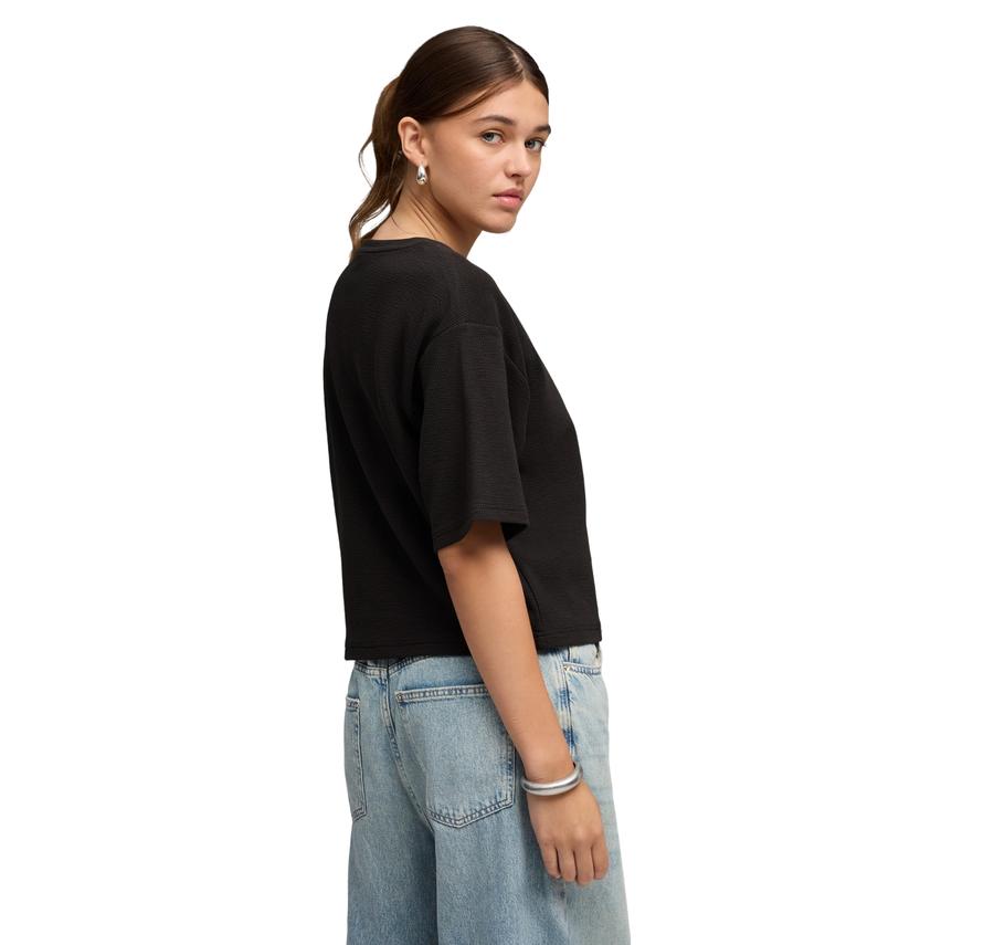 Puma Ess Elevated Tee Kadın T-Shirt Puma Ess Elevated Tee Kadın T-Shirt