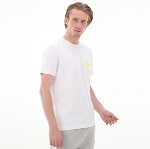 Skechers M Graphic Tee Chest Printed Pique T-Shirt Erkek T-Shirt Beyaz 1