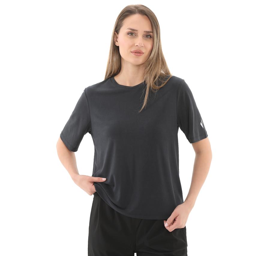 Skechers W Lounge Regular Crew Neck T-Shirt Kadın T-Shirt Antrasit Skechers W Lounge Regular Crew Neck T-Shirt Kadın T-Shirt Antrasit