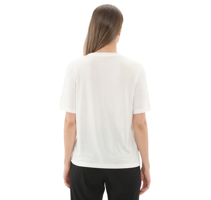 Skechers W Lounge Regular Crew Neck T-Shirt Kadın T-Shirt Beyaz Skechers W Lounge Regular Crew Neck T-Shirt Kadın T-Shirt Beyaz