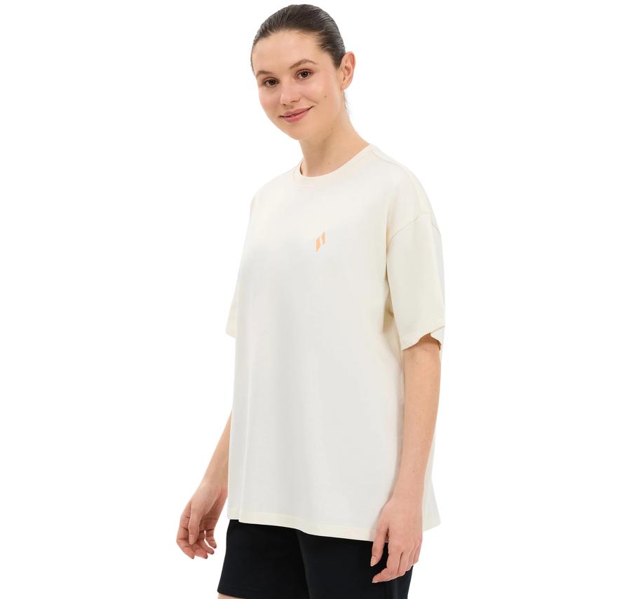 Skechers W Oversize Fit Graphic Kadın Sweatshirt Beyaz Skechers W Oversize Fit Graphic Kadın Sweatshirt Beyaz