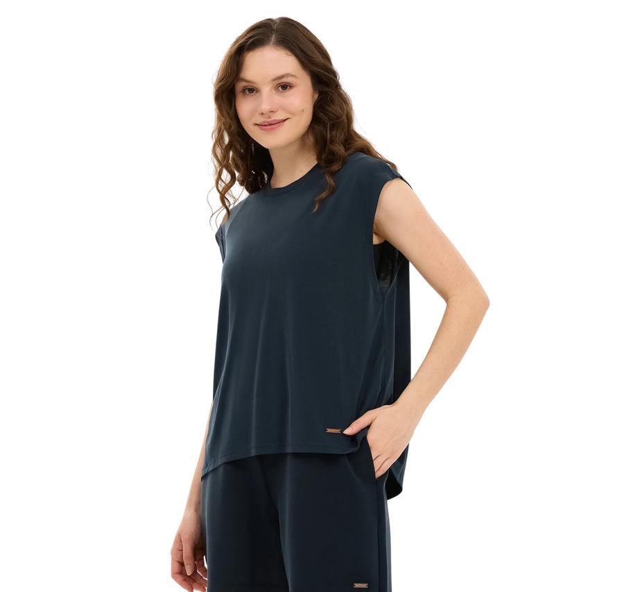 Skechers W Soft Touch Loose Fit Kadın T-Shirt Siyah Skechers W Soft Touch Loose Fit Kadın T-Shirt Siyah