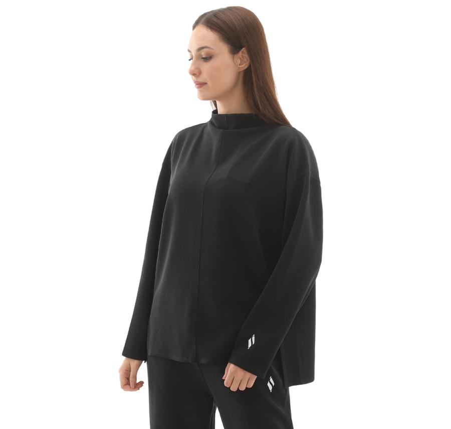 Skechers W Softlux Turtleneck Asymmetric Sweatshirt Kadın Siyah Skechers W Softlux Turtleneck Asymmetric Sweatshirt Kadın Siyah