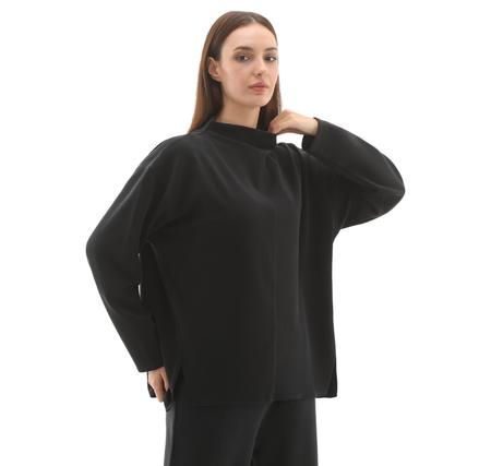 Skechers W Softlux Turtleneck Asymmetric Sweatshirt Kadın Siyah Skechers W Softlux Turtleneck Asymmetric Sweatshirt Kadın Siyah