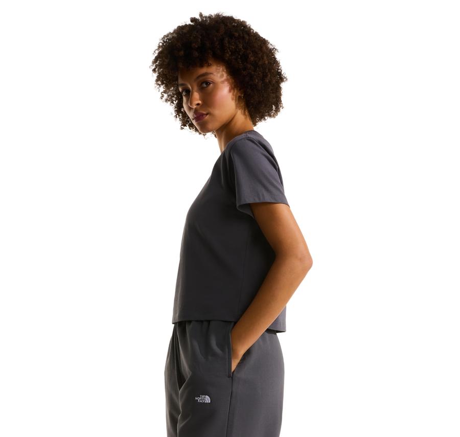 The North Face W Essentıal Regular Short Sleeve Cutıe T Kadın T-Shirt Gri The North Face W Essentıal Regular Short Sleeve Cutıe T Kadın T-Shirt Gri