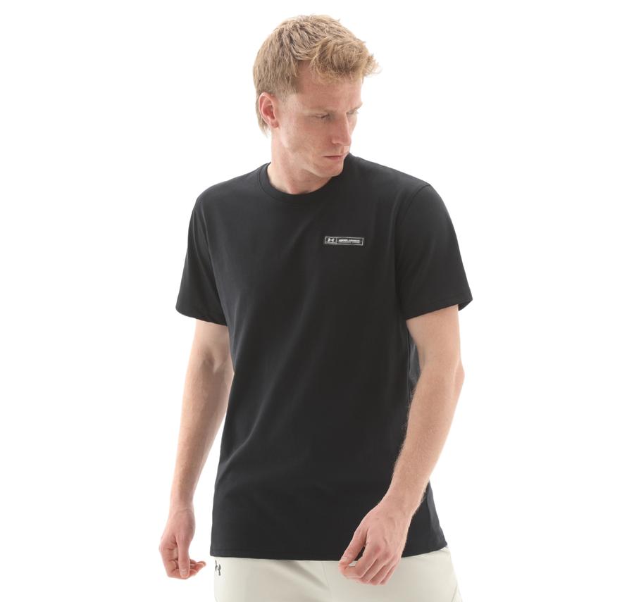 Under Armour Ua Hw Armour Label Ss Erkek T-Shirt Siyah Under Armour Ua Hw Armour Label Ss Erkek T-Shirt Siyah