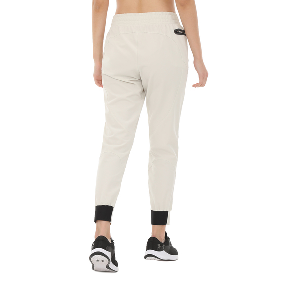 Under Armour Ua Unstoppable Jogger Kadın Eşofman Altı Beyaz Under Armour Ua Unstoppable Jogger Kadın Eşofman Altı Beyaz