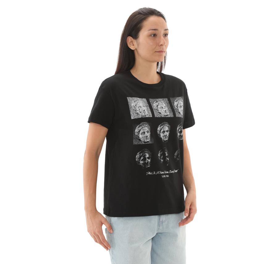 Vans Decay Oversized Ss Kadın T-Shirt Siyah Vans Decay Oversized Ss Kadın T-Shirt Siyah